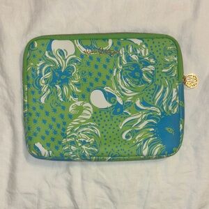 Lilly Pulitzer Pink Lined IPad Pouch